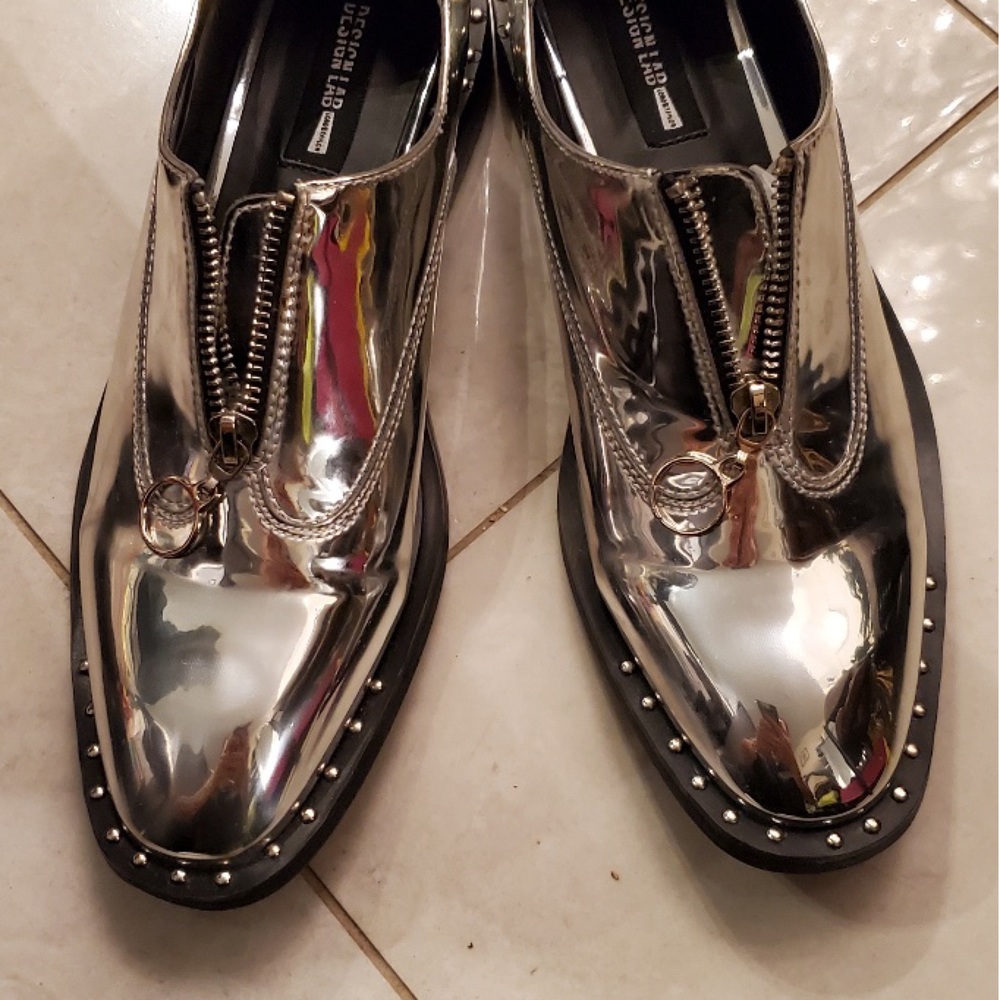 Metallic silver loafers/ flats for sale